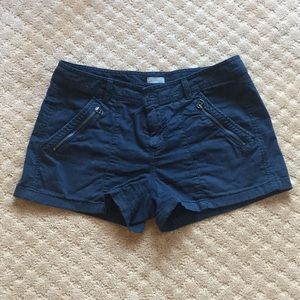 Hinge Shorts Size 8